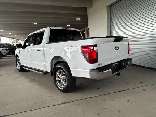 Oxford White 2025 Ford F-150 XLT