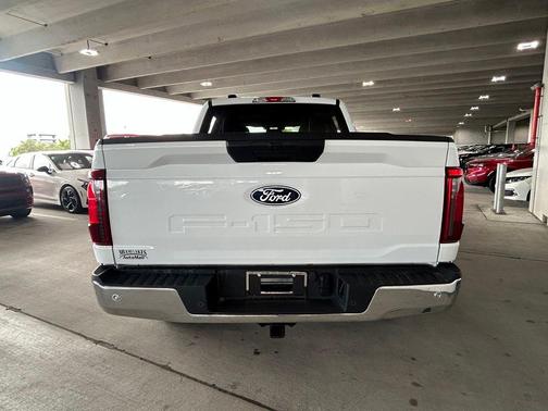 Oxford White 2025 Ford F-150 XLT