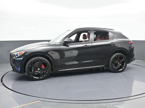 2022 Alfa Romeo Stelvio Veloce