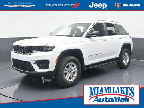 2025 Jeep Grand Cherokee Laredo