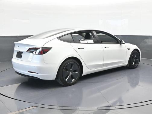 2022 Tesla Model 3 Base