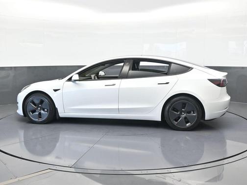 2022 Tesla Model 3 Base