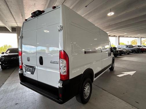 Bright White Clearcoat 2024 RAM ProMaster 2500 High Roof