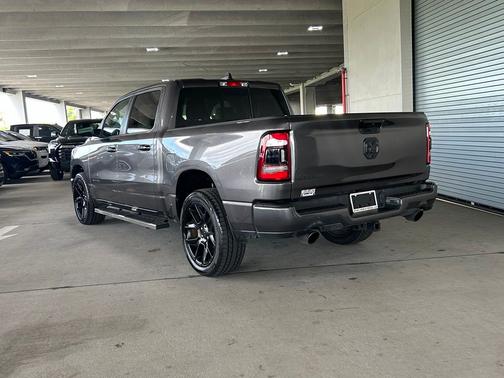 Granite Crystal Metallic Clearcoat 2024 RAM 1500 Laramie
