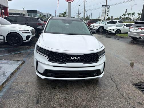 Glacial White Pearl 2023 Kia Sorento SX