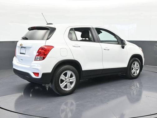 2022 Chevrolet Trax LS