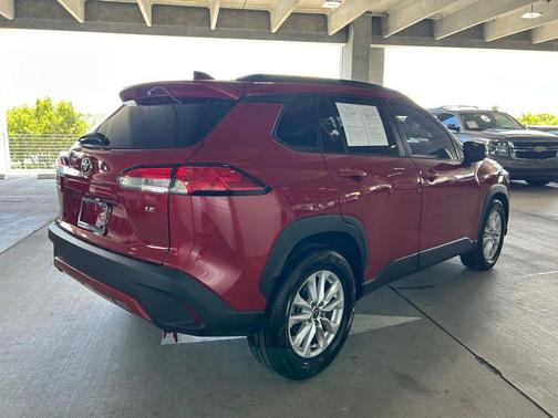 2022 Toyota Corolla Cross LE