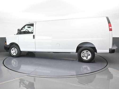 2025 Chevrolet Express 2500 Work Van
