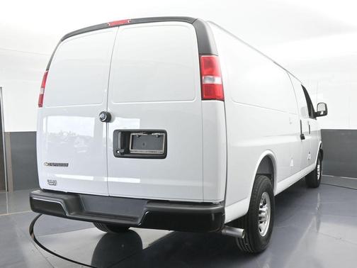 2025 Chevrolet Express 2500 Work Van