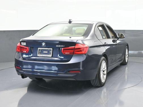 2016 BMW 320 i
