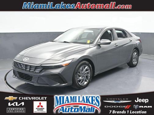 2024 Hyundai ELANTRA SEL