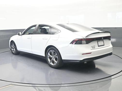 White 2024 Honda Accord EX