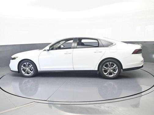 White 2024 Honda Accord EX