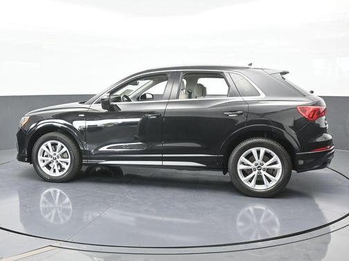 2021 Audi Q3 45 S line Premium