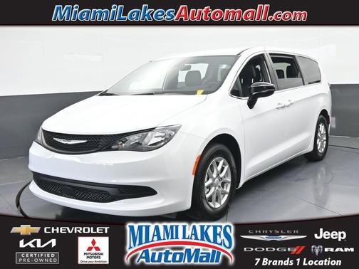 Bright White Clearcoat 2026 Chrysler Voyager LX
