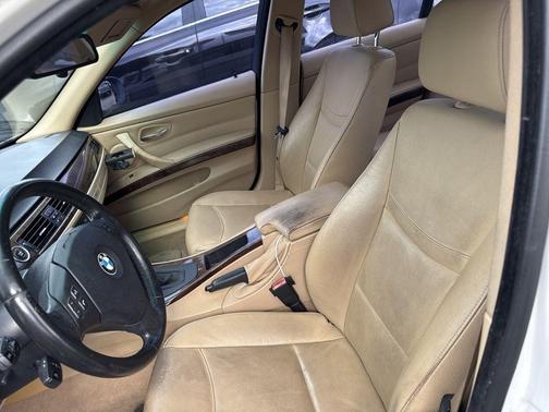 2010 BMW 328 i