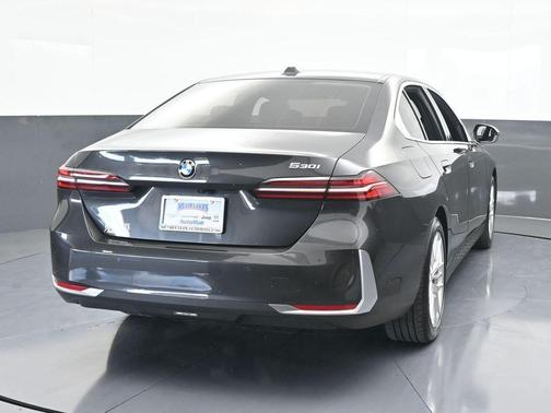 2024 BMW 530 i