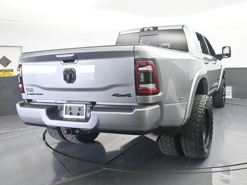 Billet Silver Metallic Clearcoat 2024 RAM 3500 Limited