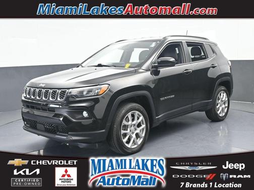 Diamond Black 2024 Jeep Compass Latitude Lux