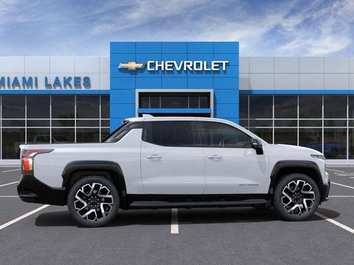 2025 Chevrolet Silverado EV RST