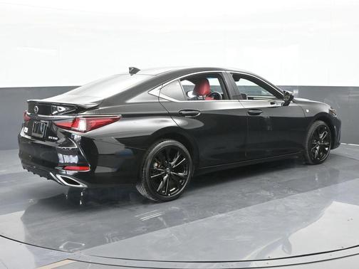 Obsidian Black 2024 Lexus ES 350 F SPORT Handling