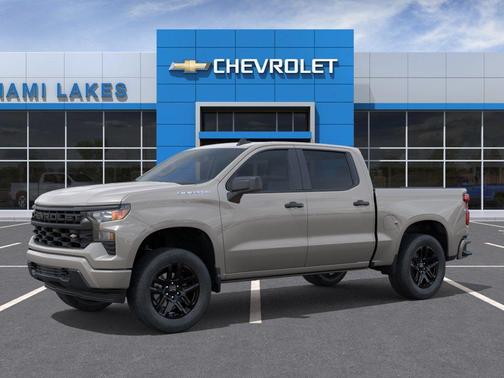 White Sand 2026 Chevrolet Silverado 1500 Custom