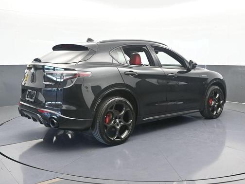 2024 Alfa Romeo Stelvio Veloce