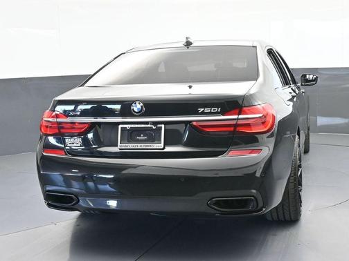 2016 BMW 750 i xDrive