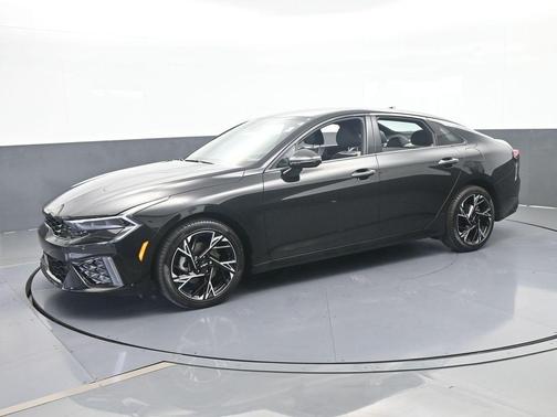 Aurora Black Pearl 2025 Kia K5 GT-Line