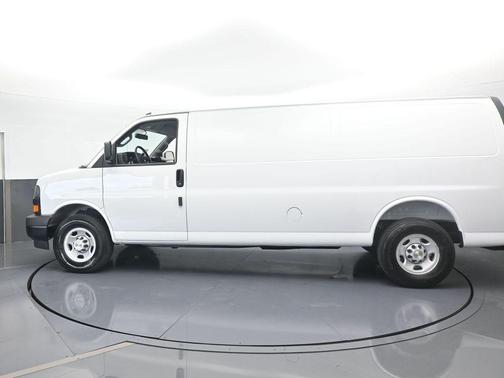 2025 Chevrolet Express 2500 Work Van