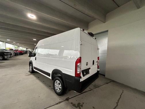 2025 RAM ProMaster 1500 Base
