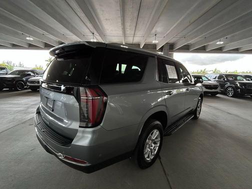 2025 Chevrolet Tahoe LS