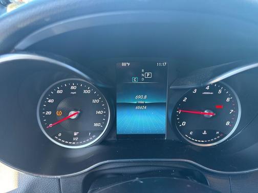 2021 Mercedes-Benz GLC 300 Base