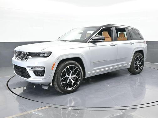 2025 Jeep Grand Cherokee Summit