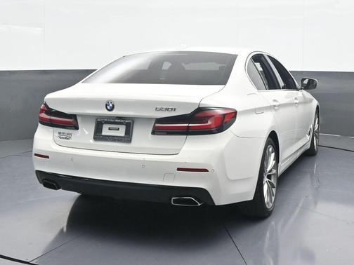 2021 BMW 530 i