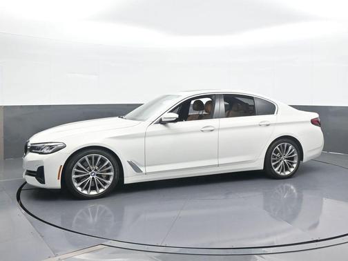 2021 BMW 530 i
