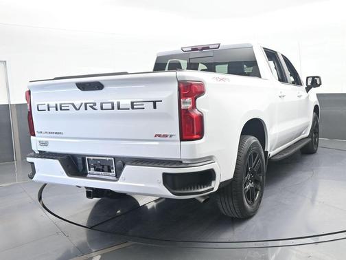 Summit White 2023 Chevrolet Silverado 1500 RST