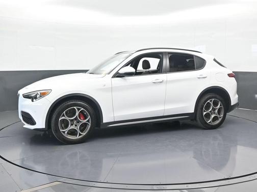 2022 Alfa Romeo Stelvio Ti