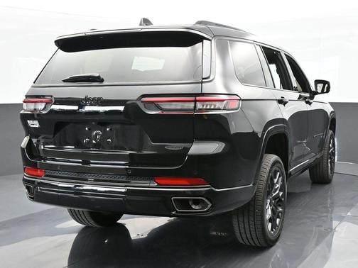 2024 Jeep Grand Cherokee L Summit