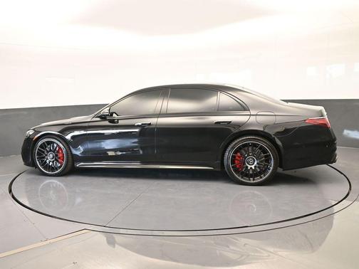 2025 Mercedes-Benz AMG S 63 E Base