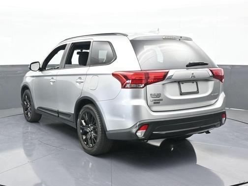 2018 Mitsubishi Outlander LE