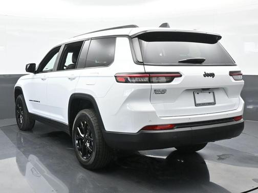 2024 Jeep Grand Cherokee L Laredo
