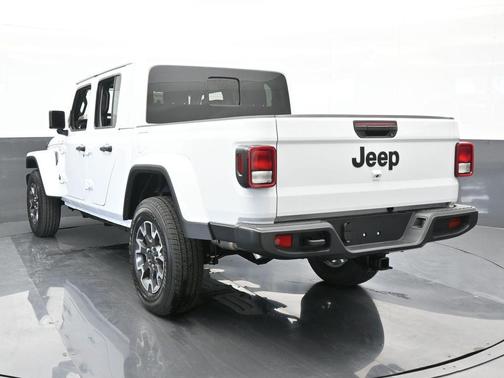 2024 Jeep Gladiator Sport