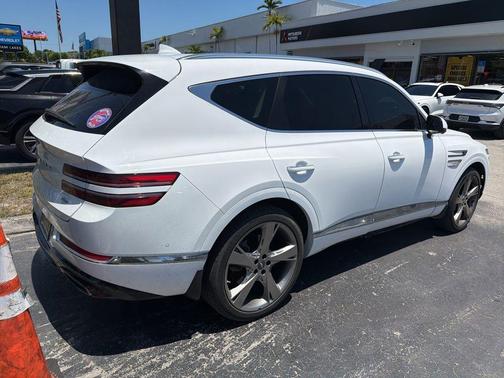 Alta White 2022 Genesis GV80 2.5T
