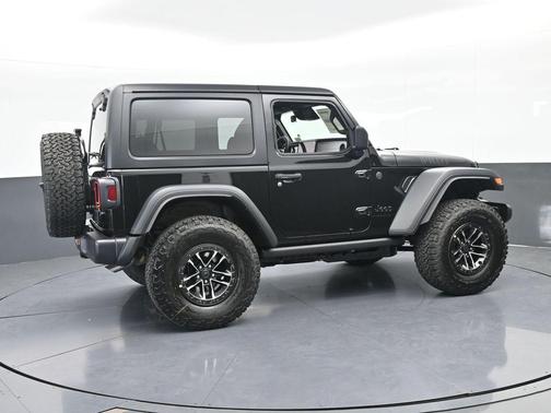 Black Clearcoat 2026 Jeep Wrangler Sport