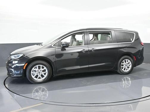 2021 Chrysler Pacifica Touring-L
