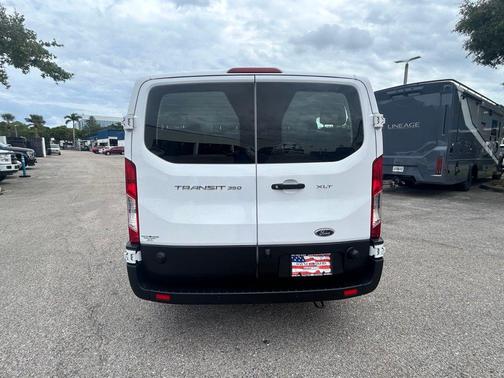 2024 Ford Transit-350 XLT
