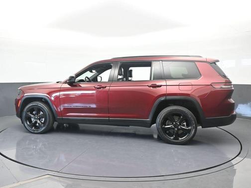 2022 Jeep Grand Cherokee L Laredo