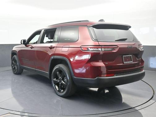 2022 Jeep Grand Cherokee L Laredo