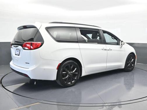 2019 Chrysler Pacifica Limited